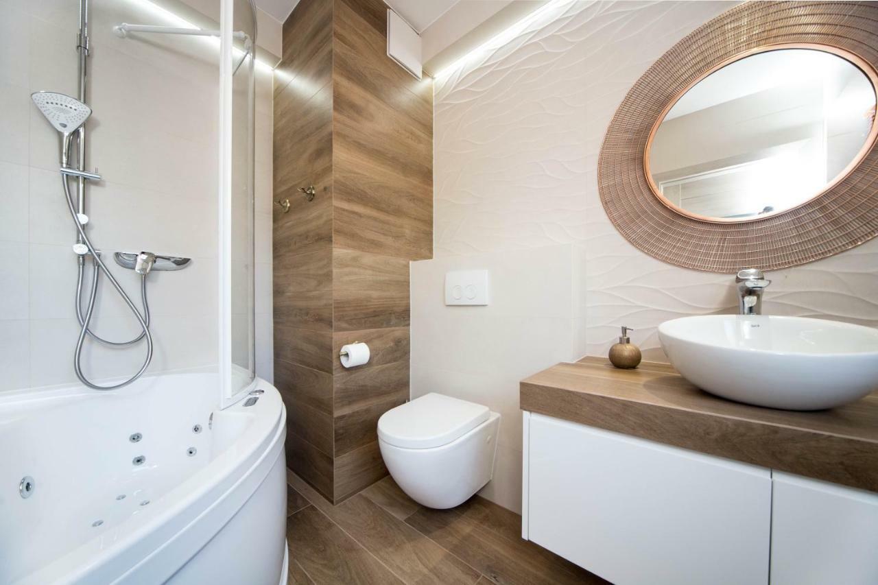 Nowoczesne Apartamenty W Centrum Krakowa Luaran gambar