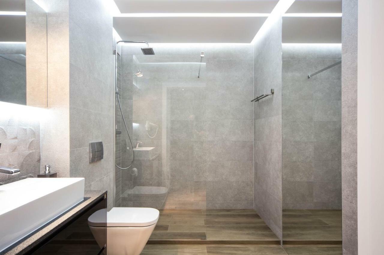 Nowoczesne Apartamenty W Centrum Krakowa Luaran gambar